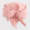 Nyári muszlin baba fejkendő napellenzővel New Baby pink